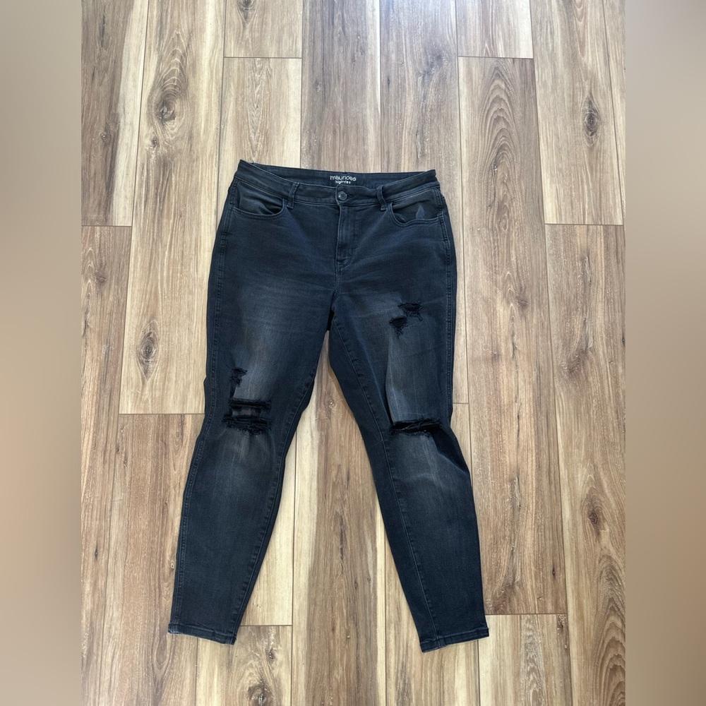Maurice’s womens high rise black jeans size large short